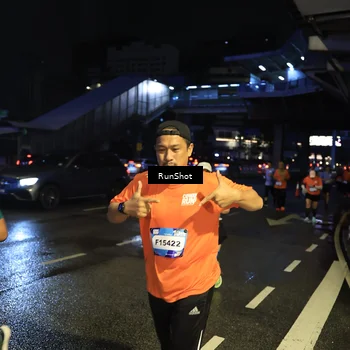 Runner Photo 7900432