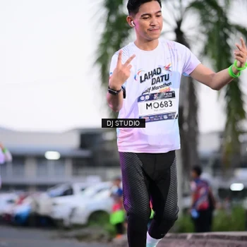 Runner Photo 7900433