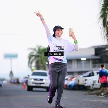 Runner Photo 7900441
