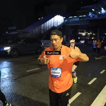 Runner Photo 7900443