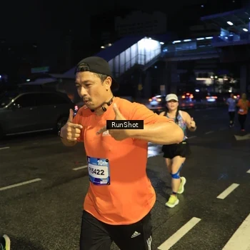 Runner Photo 7900451