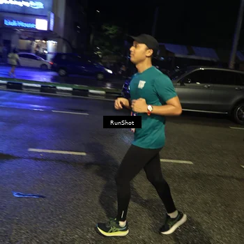 Runner Photo 7900457