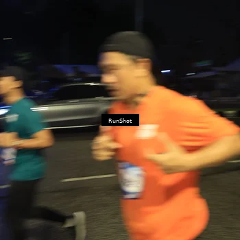 Runner Photo 7900470