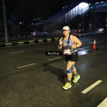 Runner Photo 7900471