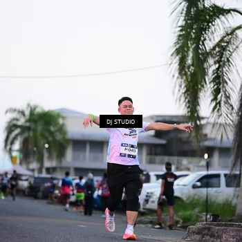 Runner Photo 7900474