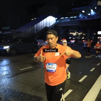 Runner Photo 7900476