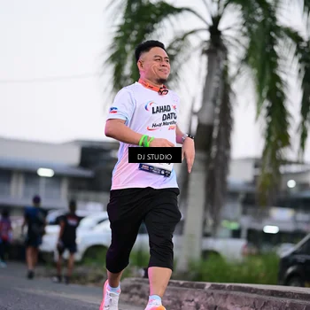 Runner Photo 7900493