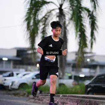 Runner Photo 7900500