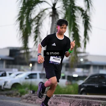 Runner Photo 7900512
