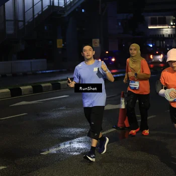 Runner Photo 7900530