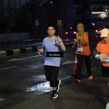 Runner Photo 7900537