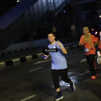 Runner Photo 7900543