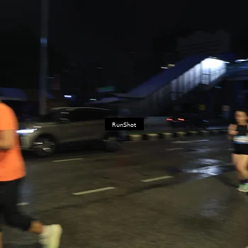 Runner Photo 7900546