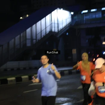 Runner Photo 7900555