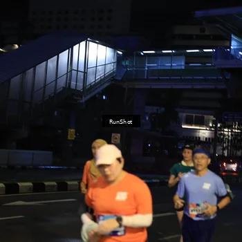 Runner Photo 7900563