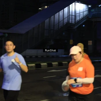 Runner Photo 7900572