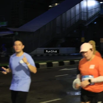 Runner Photo 7900575
