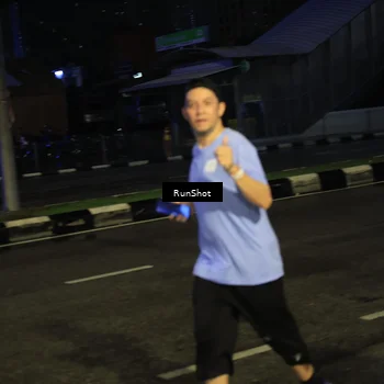 Runner Photo 7900577