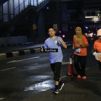 Runner Photo 7900585