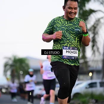 Runner Photo 7900594