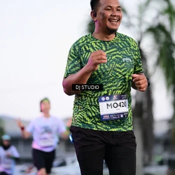 Runner Photo 7900604