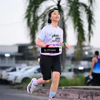 Runner Photo 7900628