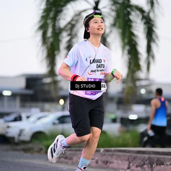 Runner Photo 7900630
