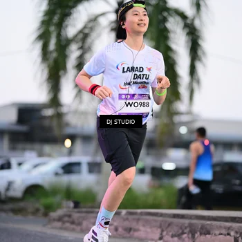 Runner Photo 7900635