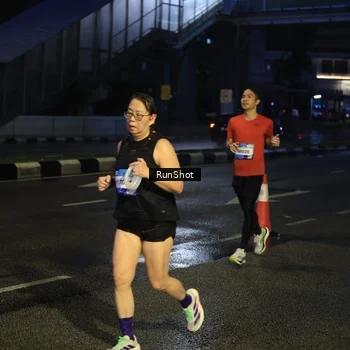 Runner Photo 7900640