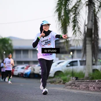 Runner Photo 7900648