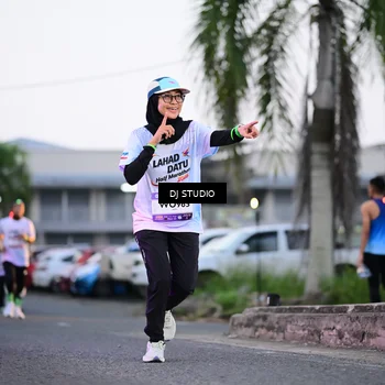 Runner Photo 7900649