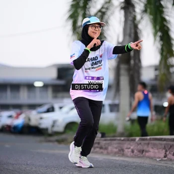Runner Photo 7900653