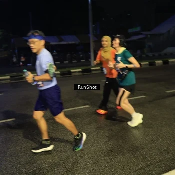 Runner Photo 7900656