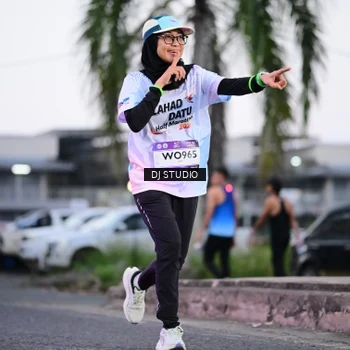 Runner Photo 7900664