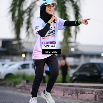 Runner Photo 7900671