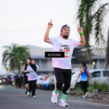 Runner Photo 7900693