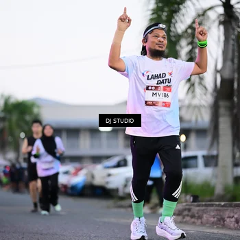 Runner Photo 7900711