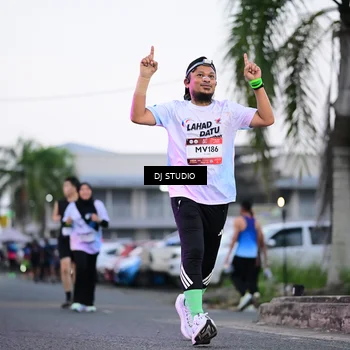 Runner Photo 7900714