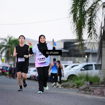 Runner Photo 7900720