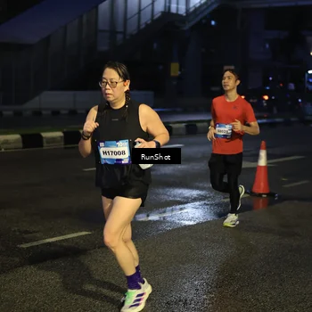 Runner Photo 7900746