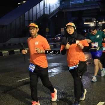 Runner Photo 7900752