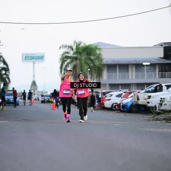 Runner Photo 7900759