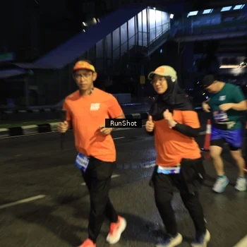 Runner Photo 7900761
