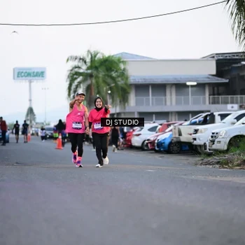 Runner Photo 7900762