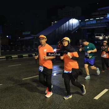 Runner Photo 7900763