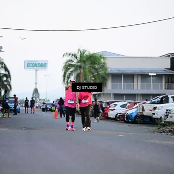 Runner Photo 7900766