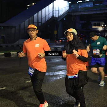 Runner Photo 7900768