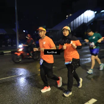 Runner Photo 7900769
