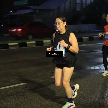 Runner Photo 7900775