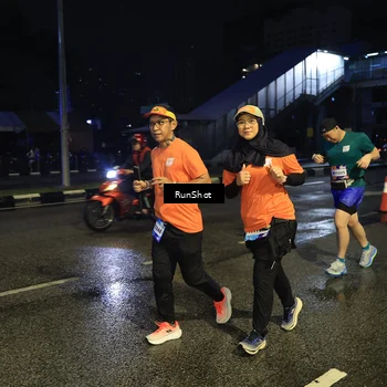Runner Photo 7900779